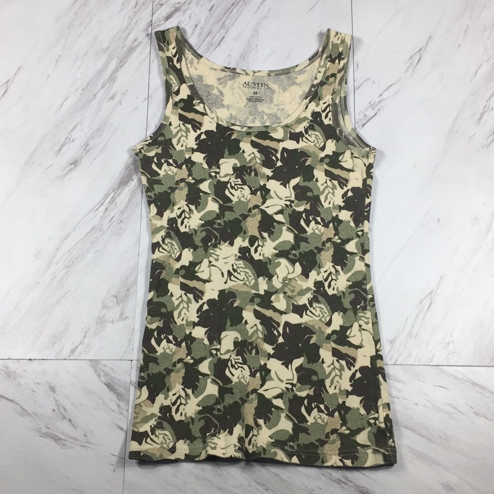 ⭐️ M AUSTIN CLOTHING CO CAMO TANK TOP
